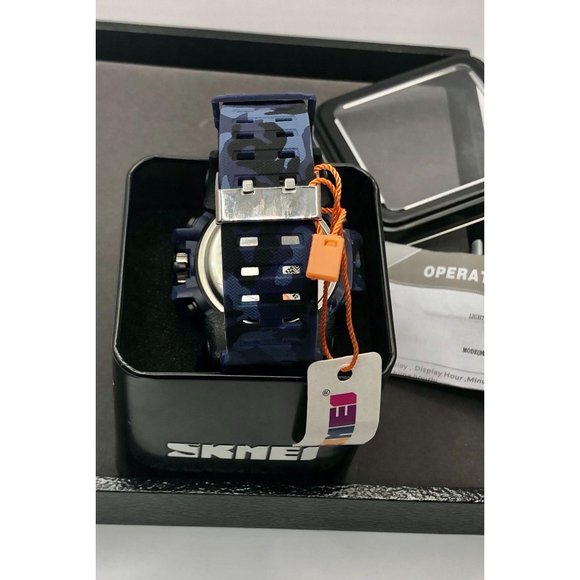 New Military Style Watch by Skmei - Picture 5 of 5